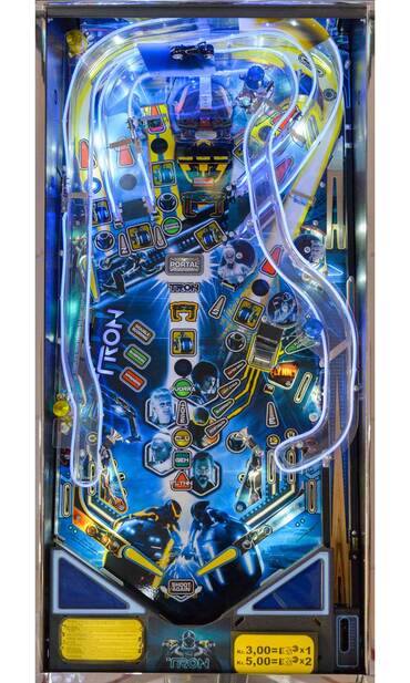 Spielfeld vom Disney TRON Legacy LE
