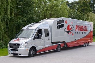 PINBALL UNIVERSE präsentiert Showtruck - PINBALL UNIVERSE präsentiert Showtruck zum Flippern