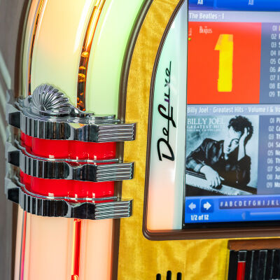 Rock-Ola Bubbler Jukebox Digital Music Center (Walnuss)