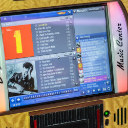 Rock-Ola Bubbler Jukebox Digital Music Center (Walnuss)