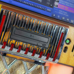 Rock-Ola Bubbler Jukebox Digital Music Center (Walnuss)