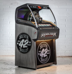 Rocket Vinyl Jukebox "Silver Bullet"