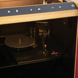 VLP-20 Vinyl Console "Blonde"