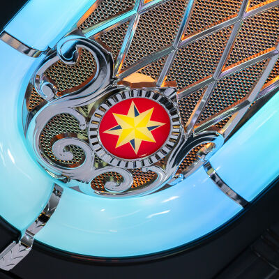 SL45 Vinyl Jukebox "Black Ash"