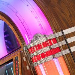 SL45 Vinyl Jukebox "Dark Oak"