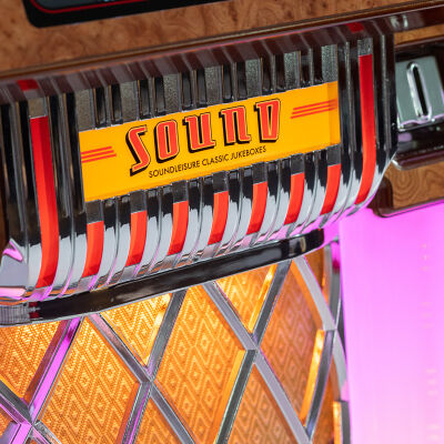 SL45 Vinyl Jukebox "Brown Sapele"