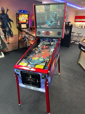 Stern Pinball Star Trek Flipperautomat gebraucht in...