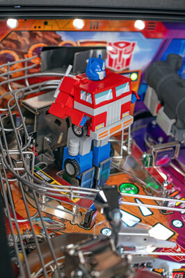 Transformers: More Than Meets the Eye Pro