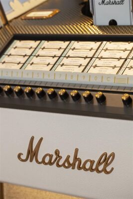 Marshall Rocket Vinyl Jukebox - Cream Edition