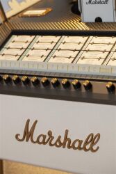 Marshall Rocket Vinyl Jukebox - Cream Edition